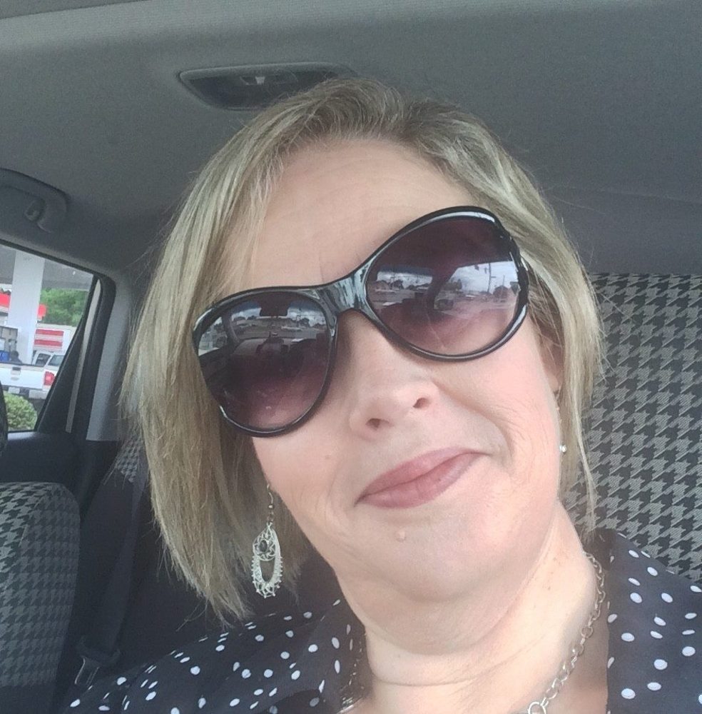 Meet your Posher, Debbie